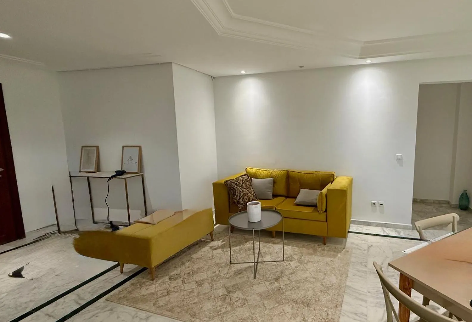 Appartement Moderne Et Confortable Ariana Apartment